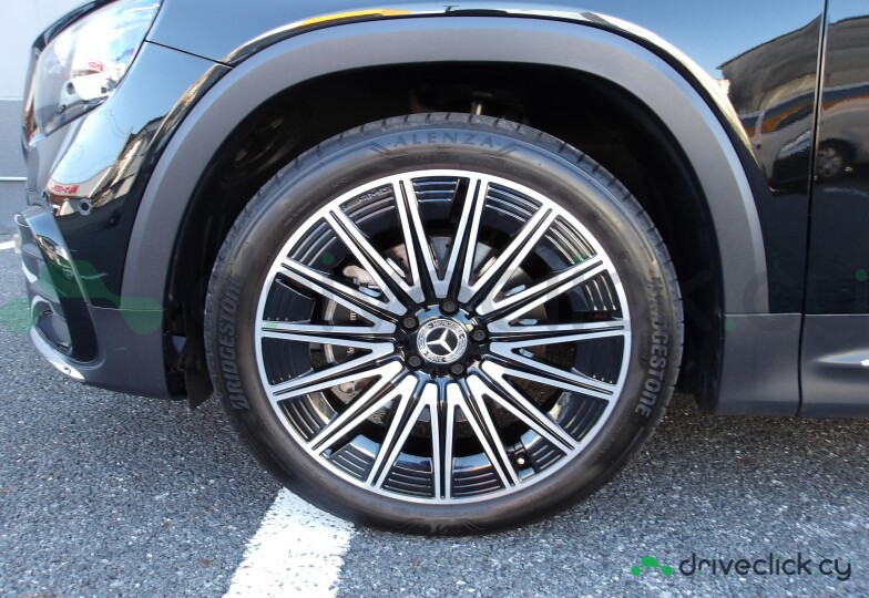 Mercedes GLB-class Black