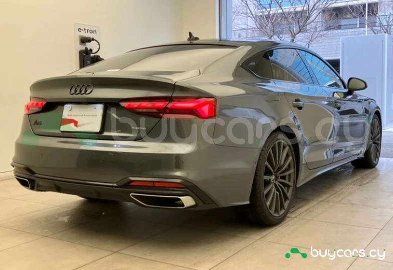 Audi A5 Серый