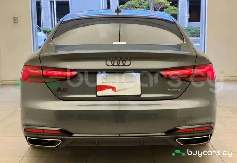 Audi A5 Серый
