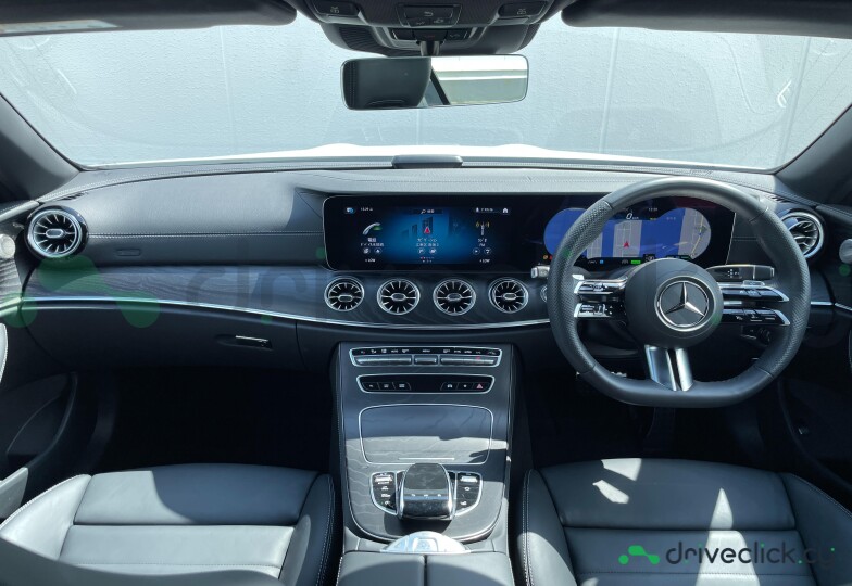 Mercedes E-class Белый
