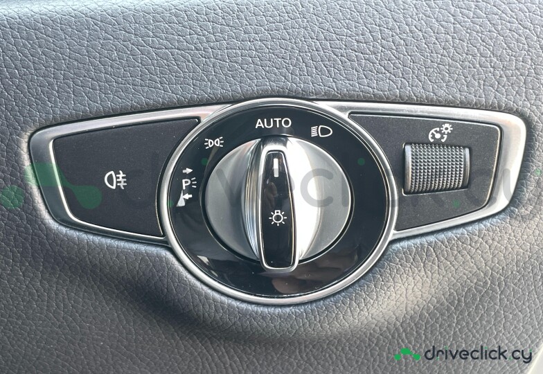 Mercedes E-class Белый