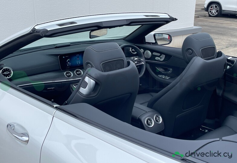 Mercedes E-class Белый