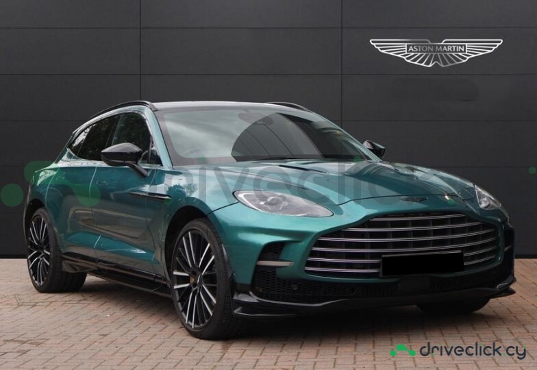 Aston Martin DBX Green