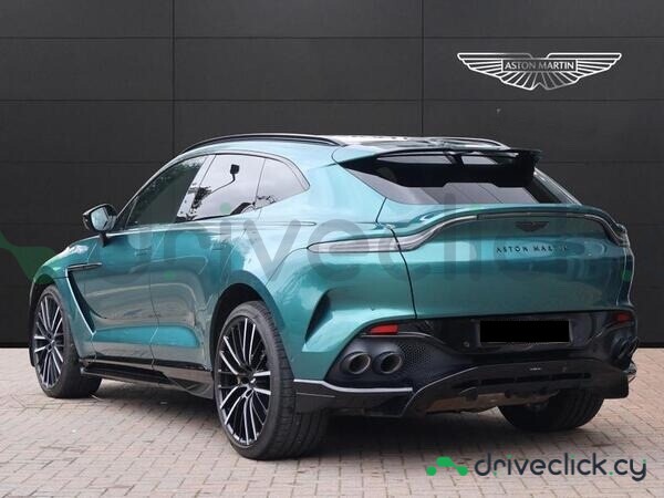 Aston Martin DBX Green