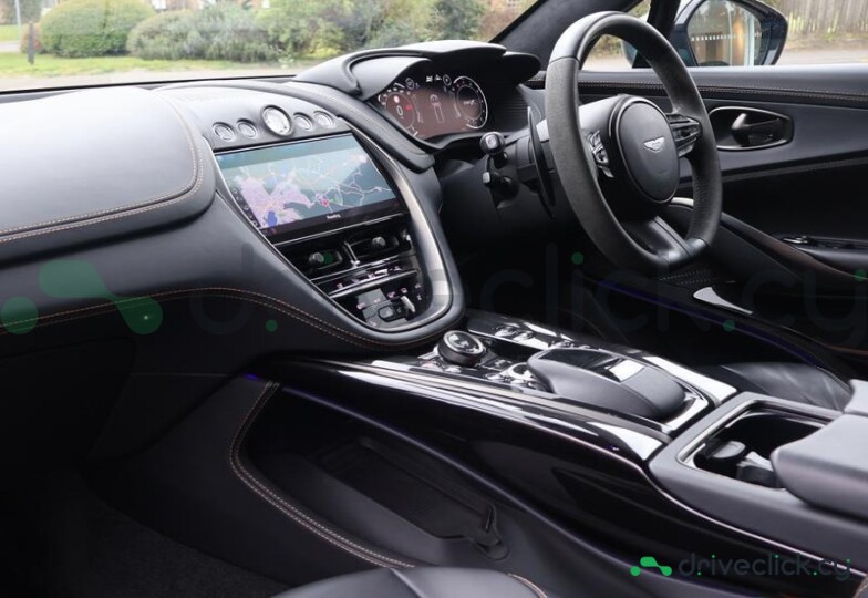 Aston Martin DBX Green