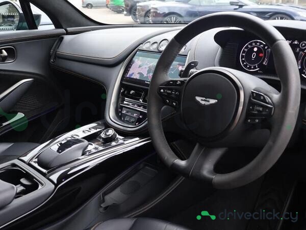 Aston Martin DBX Green