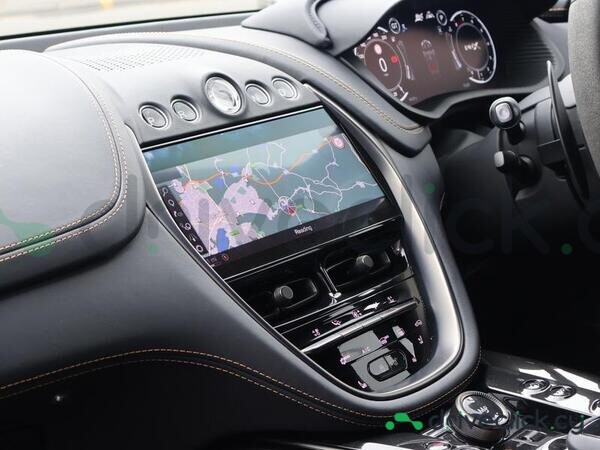 Aston Martin DBX Green