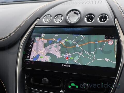 Aston Martin DBX Green