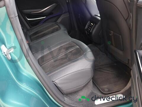 Aston Martin DBX Green
