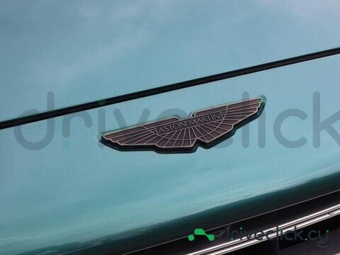 Aston Martin DBX Green