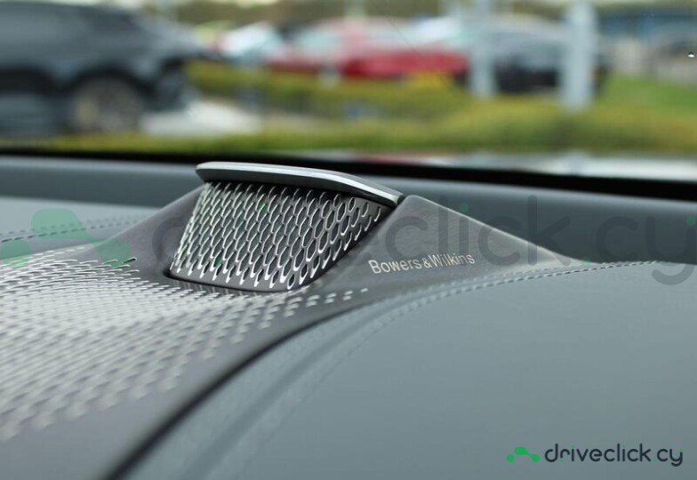 Aston Martin DBX Grey