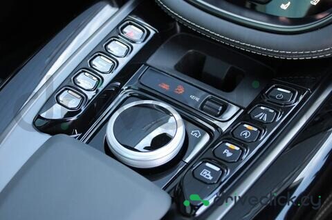 Aston Martin DBX Grey