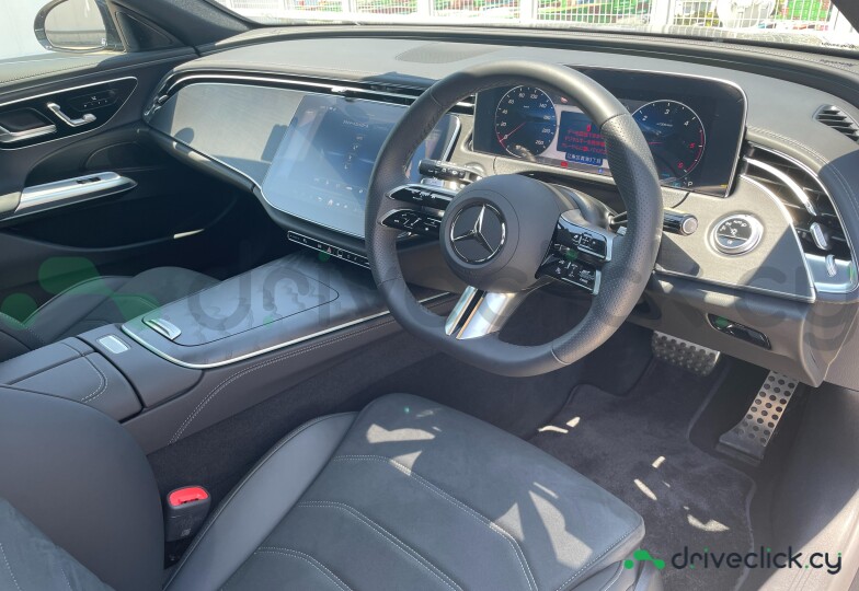 Mercedes E-class Черный