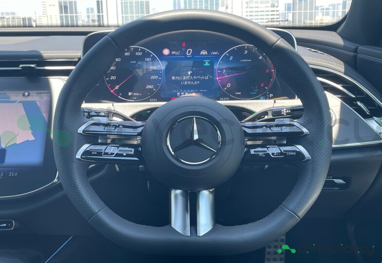 Mercedes E-class Черный
