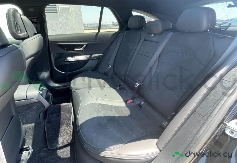 Mercedes E-class Черный