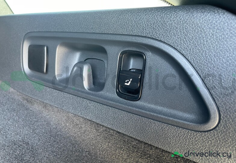 Mercedes E-class Черный