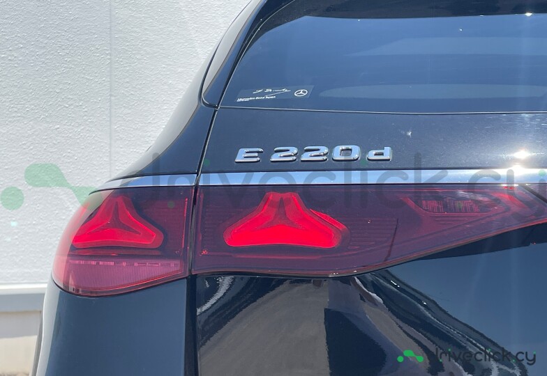 Mercedes E-class Черный