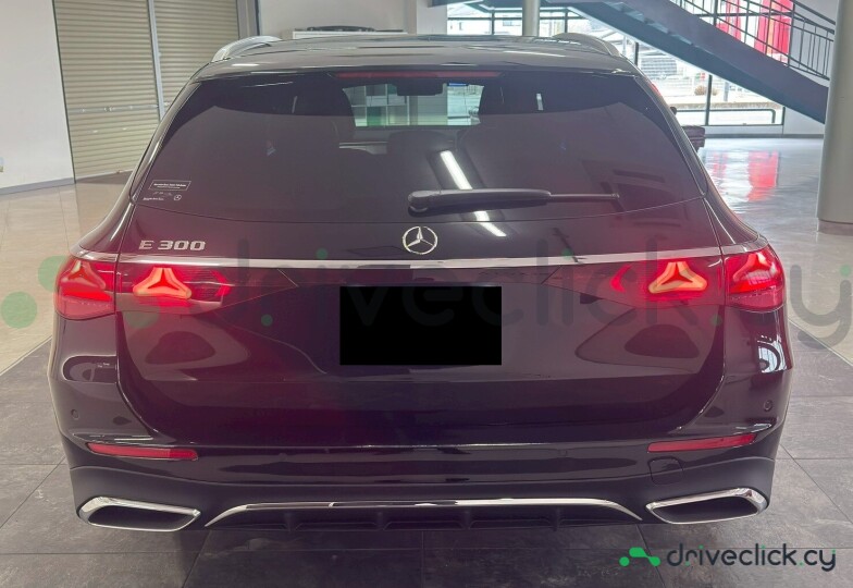 Mercedes E-class Черный