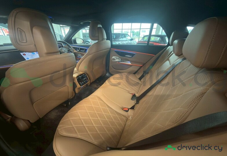 Mercedes E-class Черный