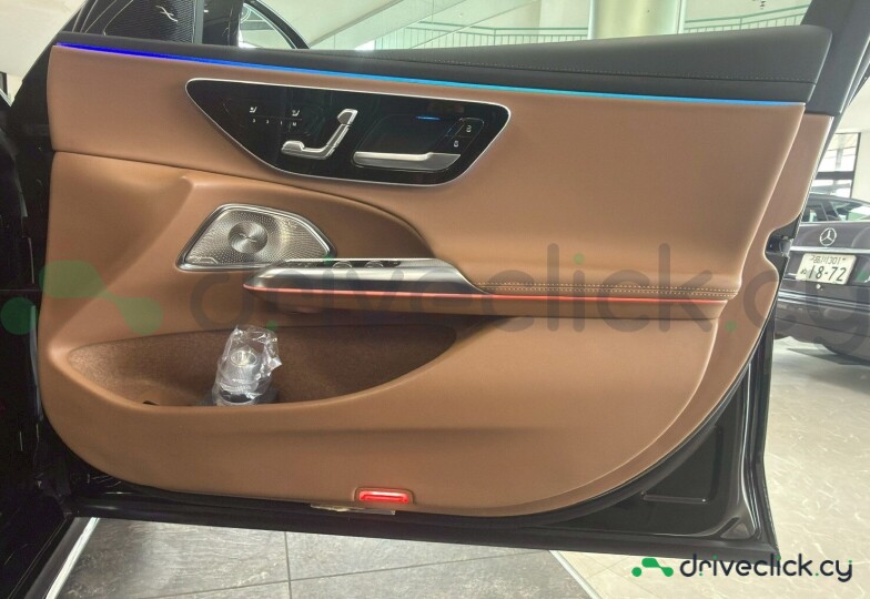 Mercedes E-class Черный