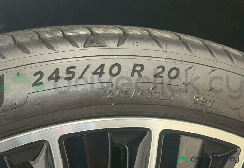 Mercedes E-class Черный