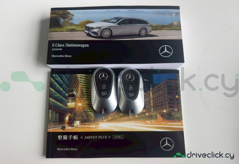 Mercedes E-class Черный