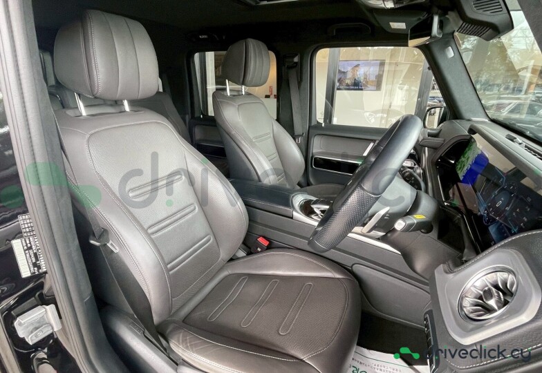 Mercedes G-class Black