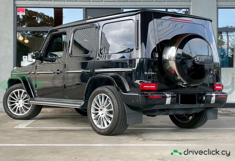 Mercedes G-class Black