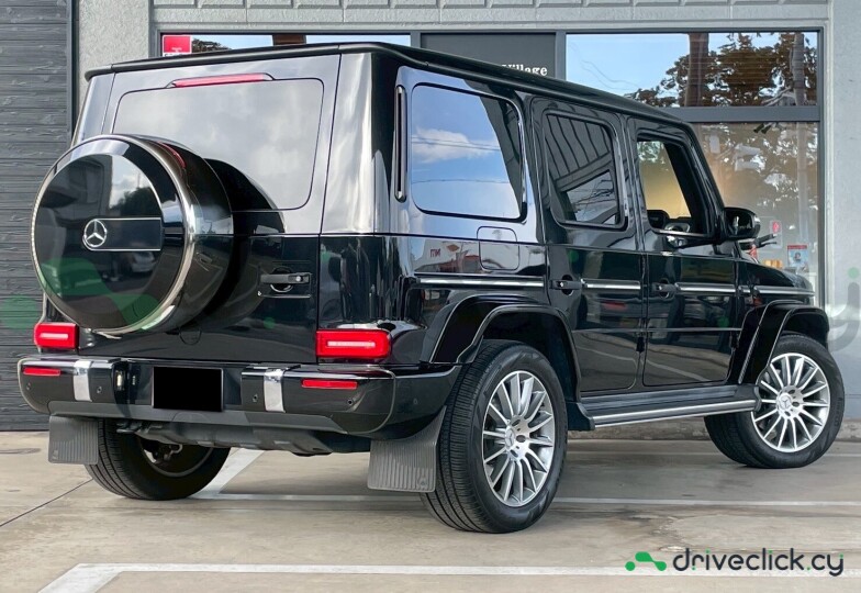 Mercedes G-class Black