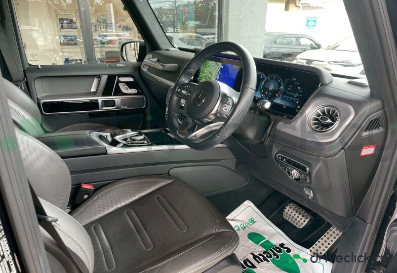 Mercedes G-class Black