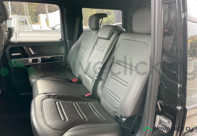 Mercedes G-class Black