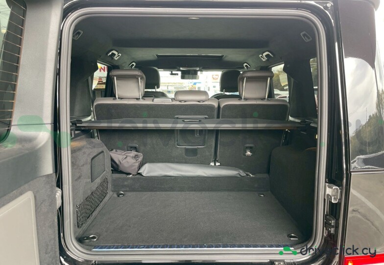 Mercedes G-class Black