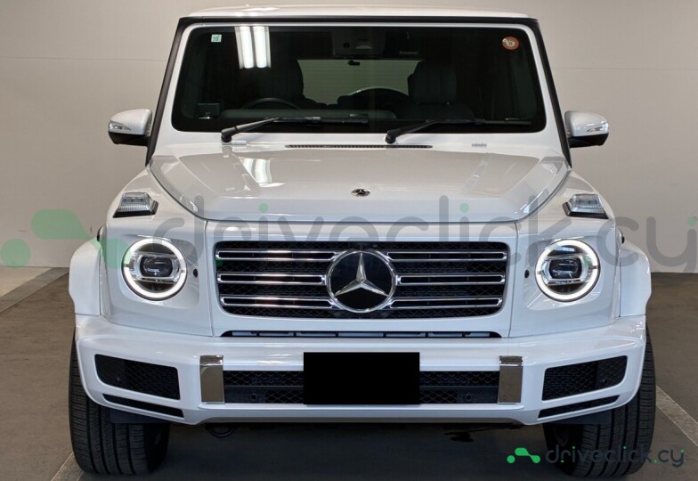 Mercedes G-class White