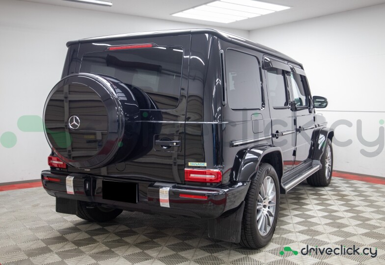 Mercedes G-class Black