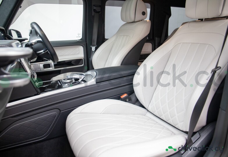 Mercedes G-class Black