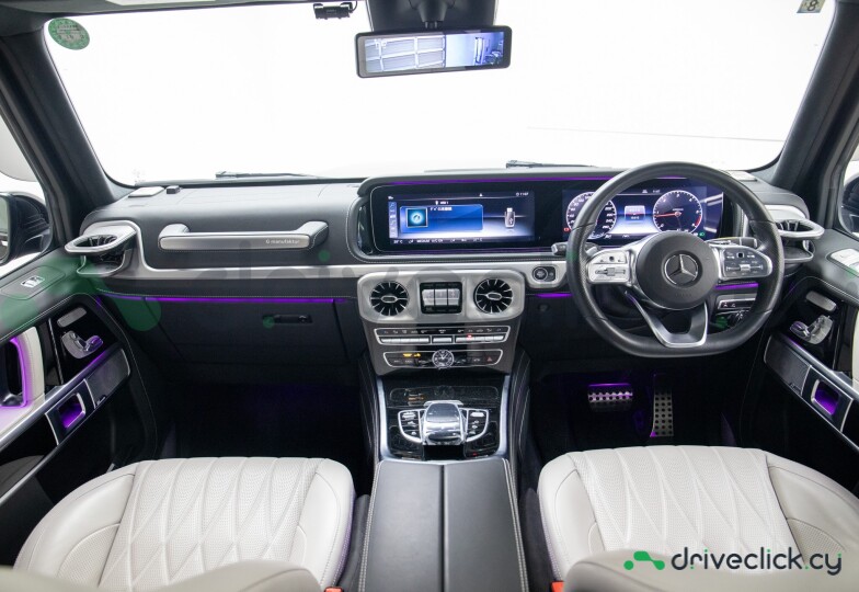 Mercedes G-class Black