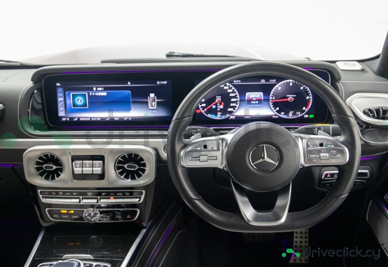 Mercedes G-class Black