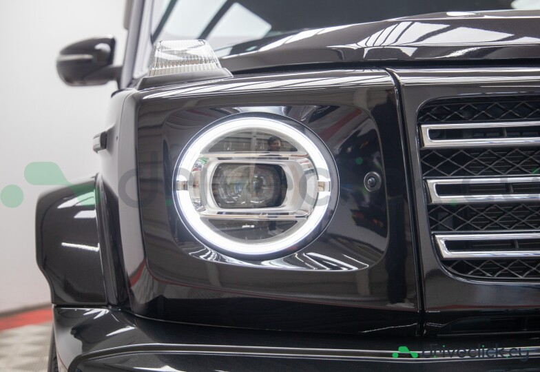 Mercedes G-class Black
