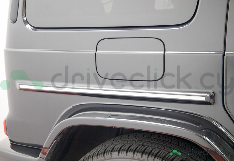 Mercedes G-class Black