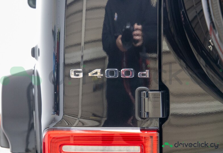 Mercedes G-class Black