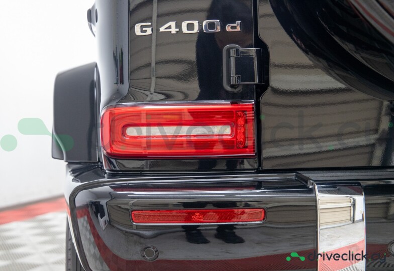 Mercedes G-class Black