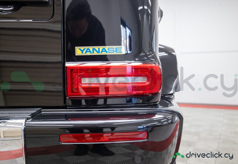Mercedes G-class Black