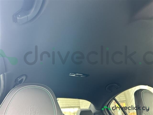 Alfa Romeo Giulia Black
