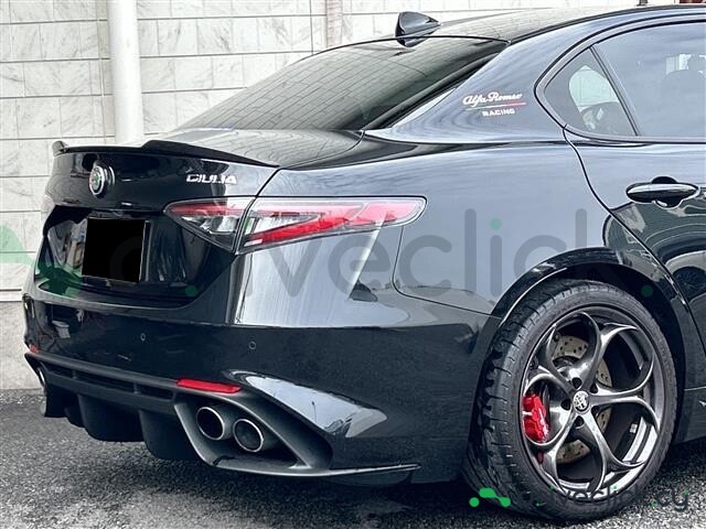 Alfa Romeo Giulia Black