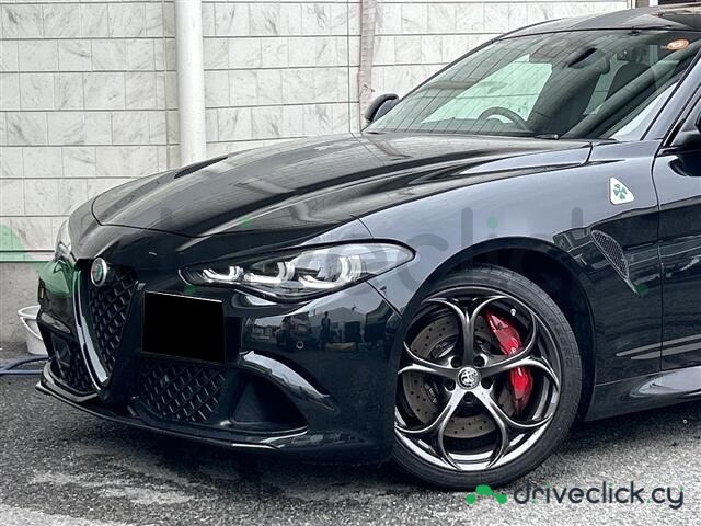 Alfa Romeo Giulia Black