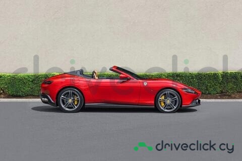 Ferrari Roma Красный