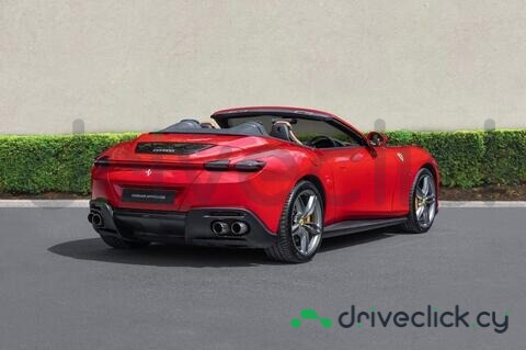 Ferrari Roma Красный
