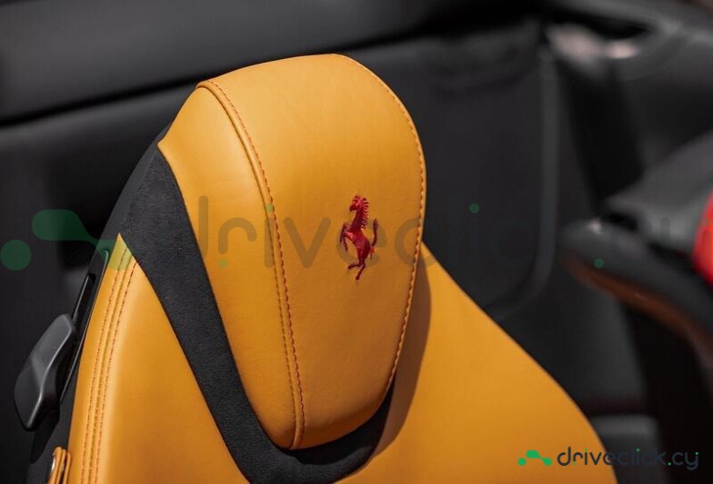 Ferrari Roma Красный