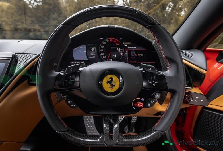 Ferrari Roma Красный