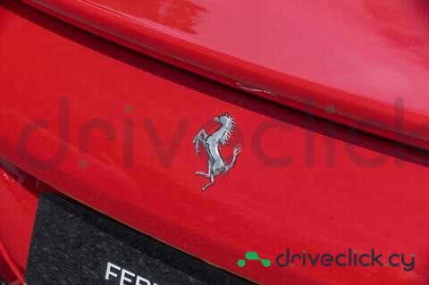 Ferrari Roma Красный